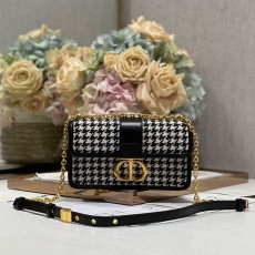 Christian Dior Montaigne Bags